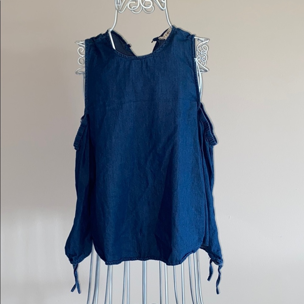 Jean peak a boo sleeve top